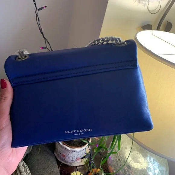 SOLD⛔️Authentic KURT GEIGER LONDON SMOOTH convertible Leather flap magnetic - Picture 4 of 12